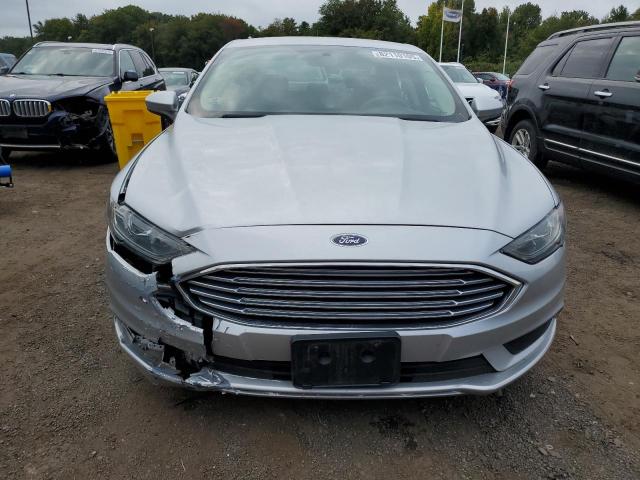Ford Fusion Se Image 9