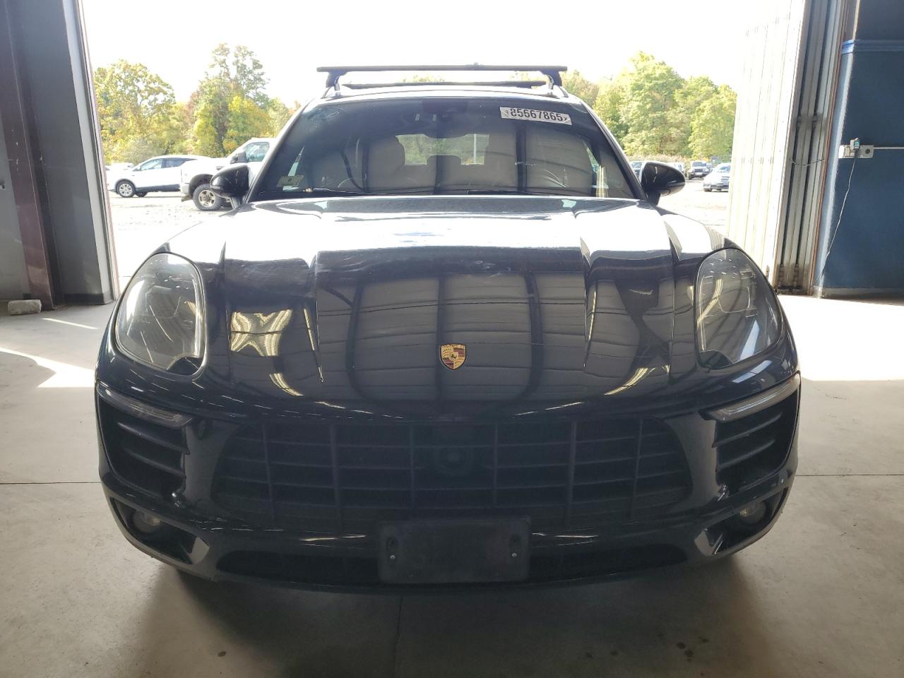 Porsche Macan S Image 2