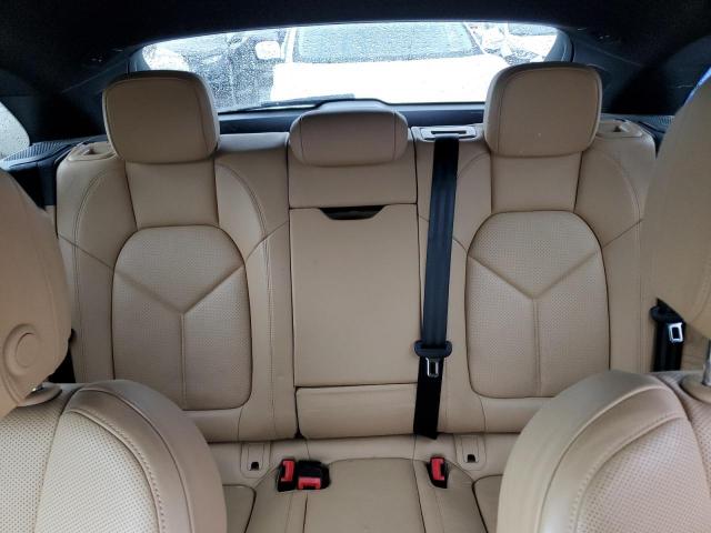 Porsche Macan S Image 8