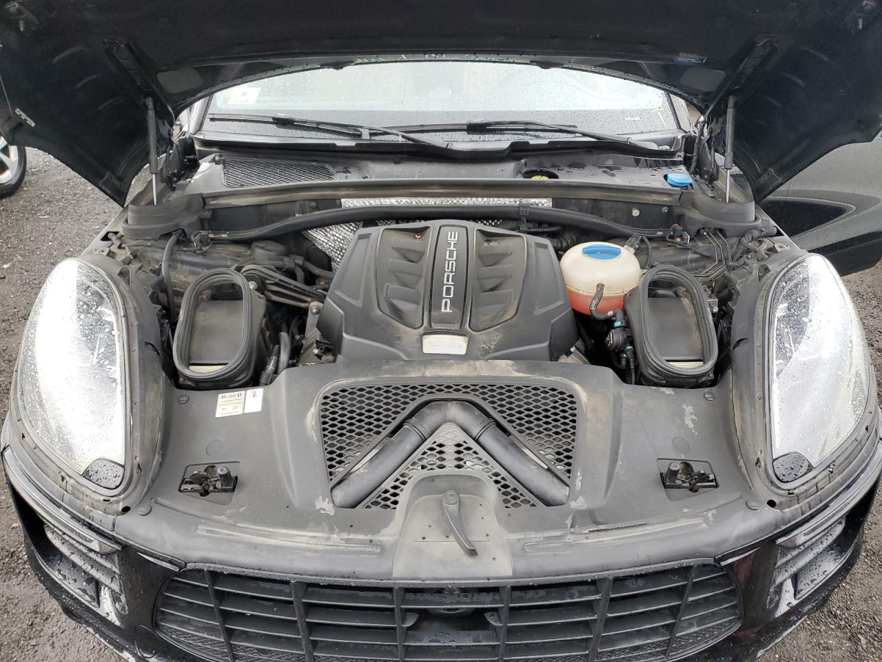 Porsche Macan S Image 7