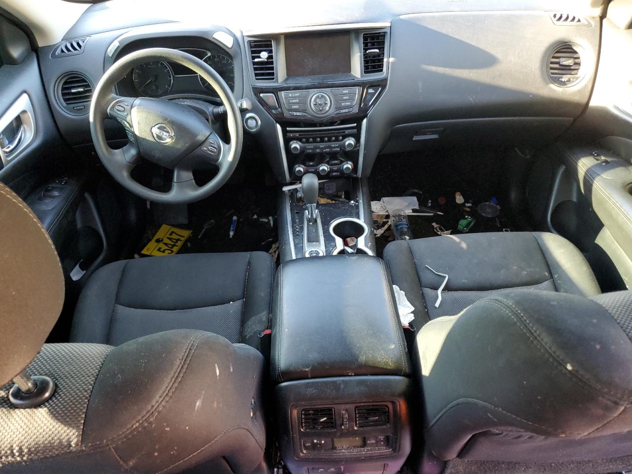 Nissan Pathfinder S Image 5