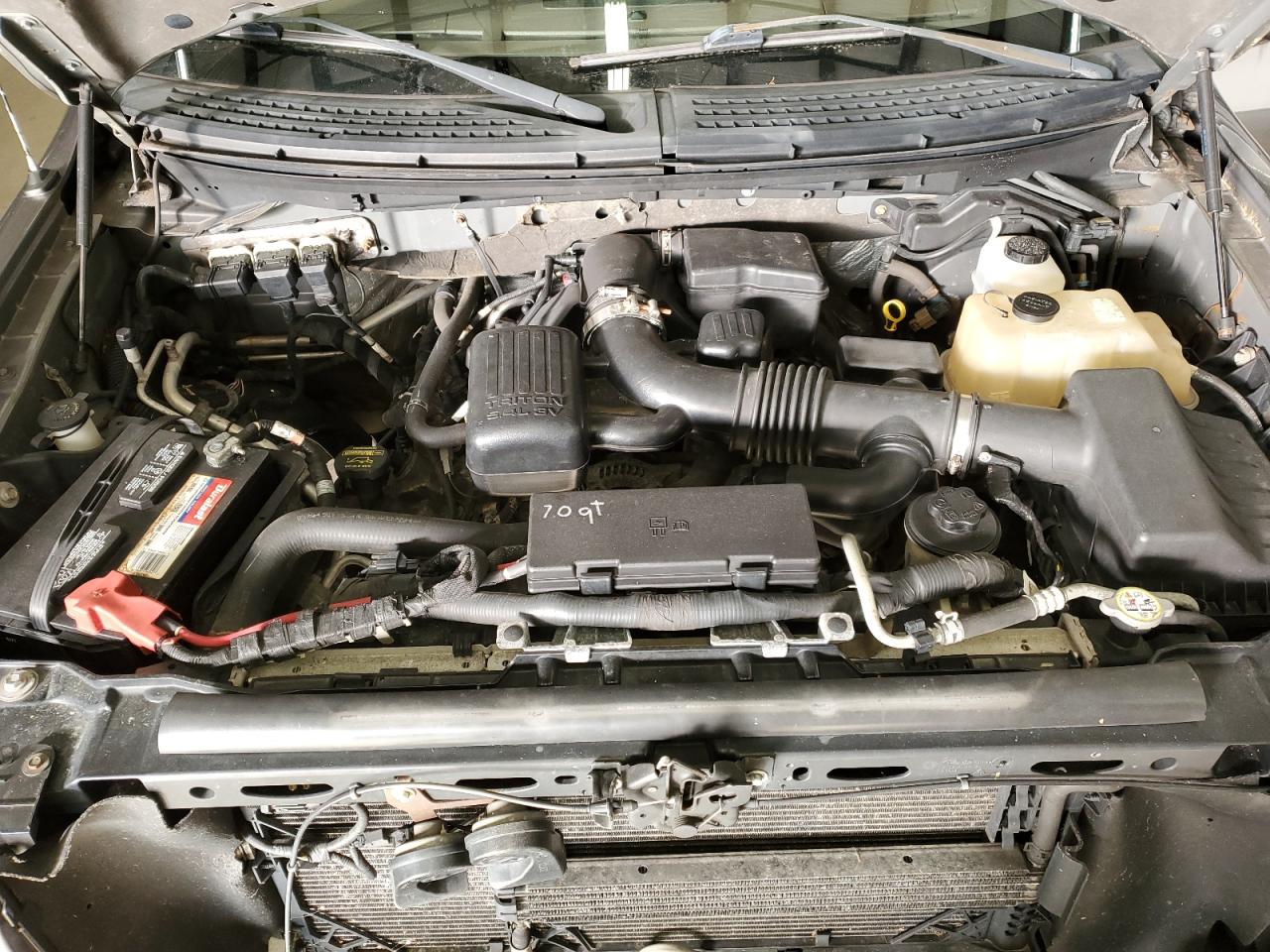 Ford F-150 Supercrew Image 11