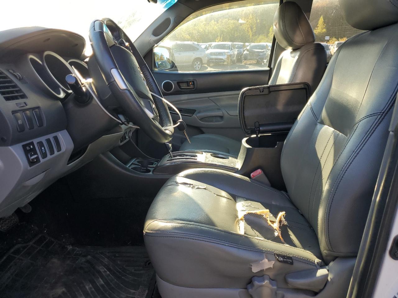 Toyota Tacoma Double Cab Prerunner Image 7