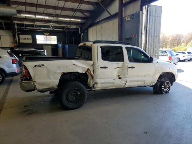 Toyota Tacoma Double Cab Prerunner Image 2