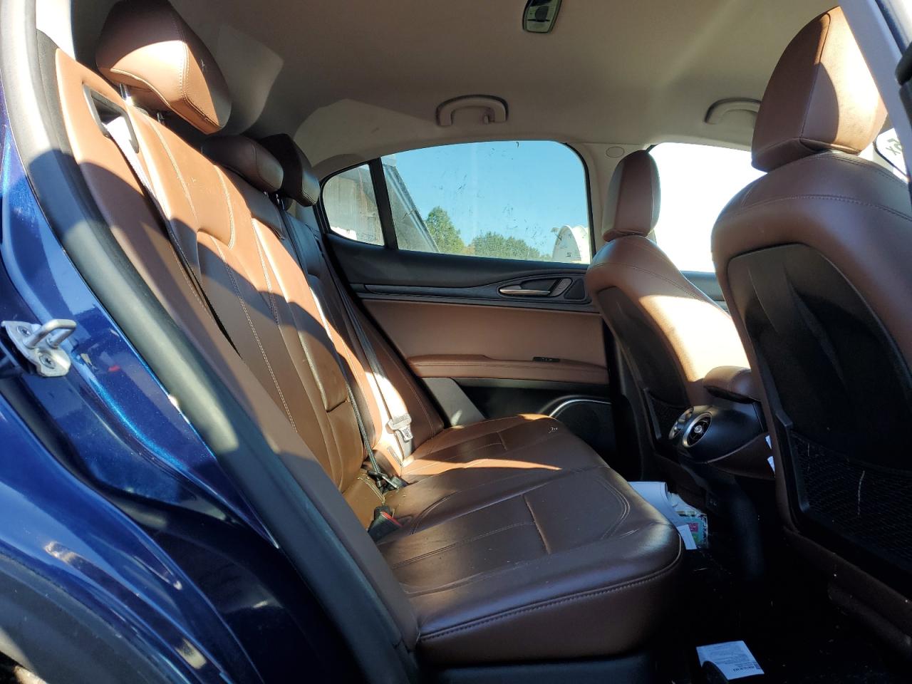 Alfa Stelvio Image 4