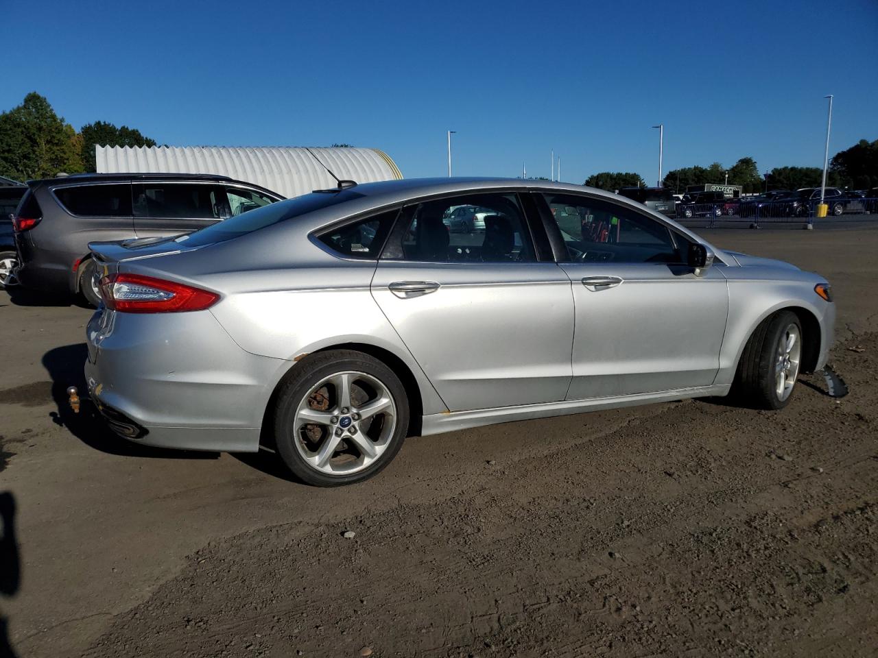 Ford Fusion Se Image 4