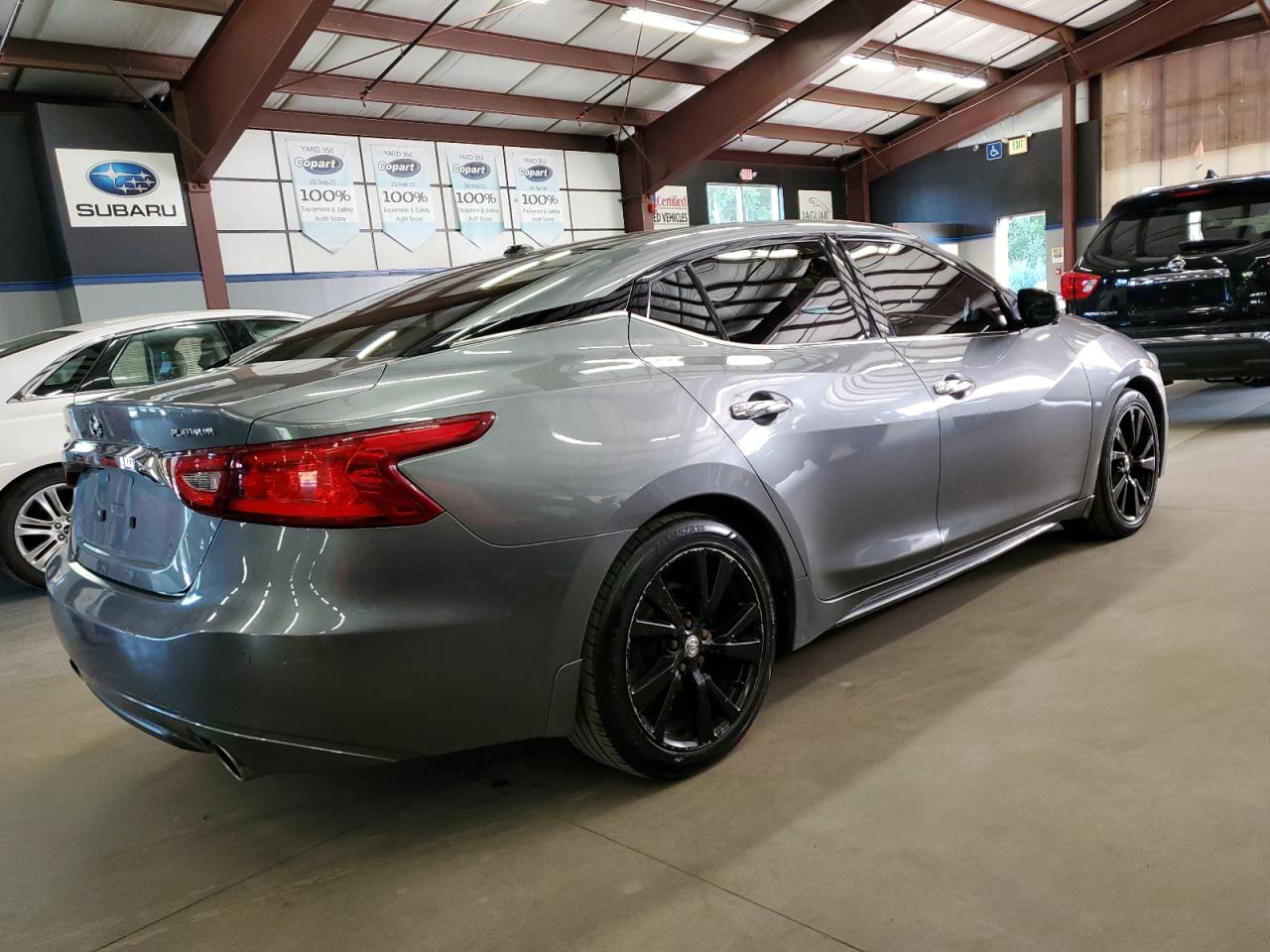 Nissan Maxima 3.5s Image 3