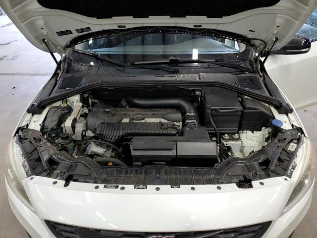 Volv V60 Premier Image 9