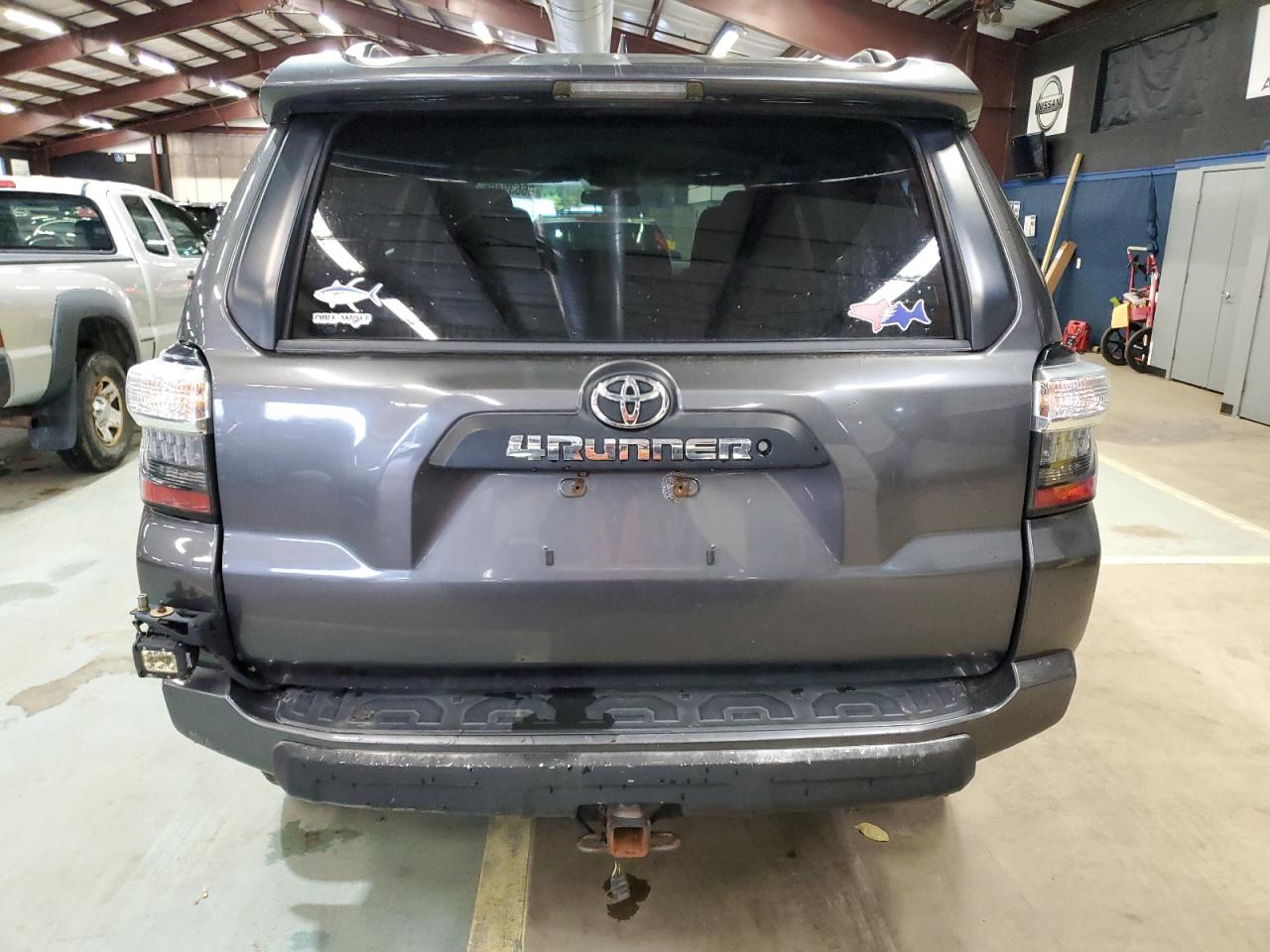 Toyota 4Runner Sr5/sr5 Premium Image 6