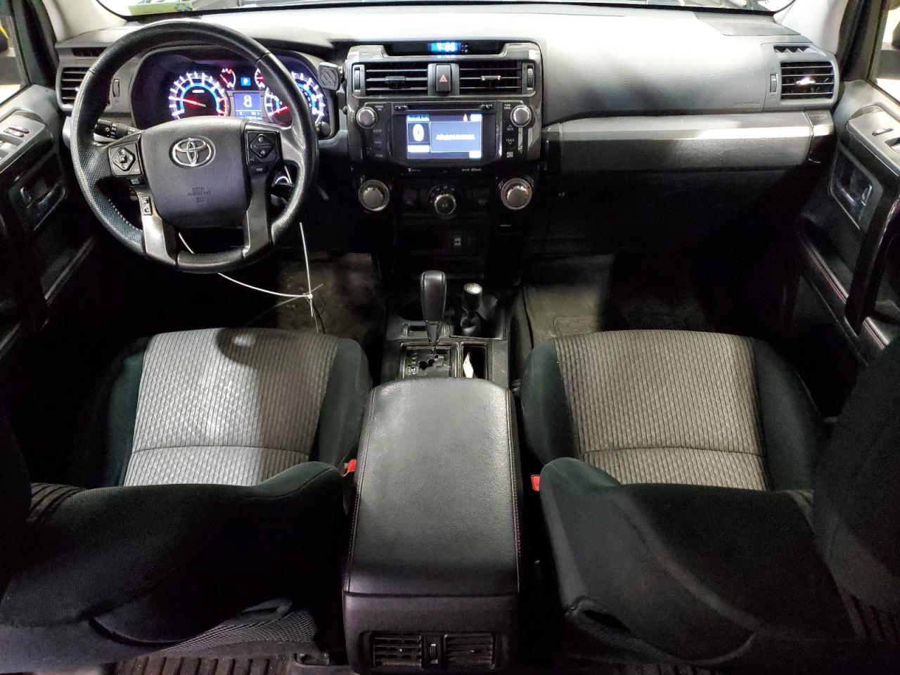 Toyota 4Runner Sr5/sr5 Premium Image 9