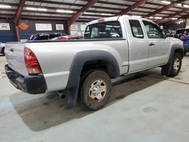 Toyota Tacoma Access Cab Image 12