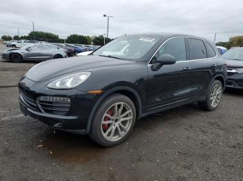  Salvage Porsche Cayenne