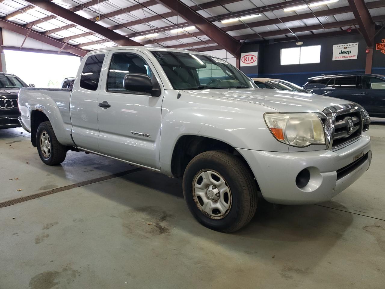 Toyota Tacoma Access Cab Image 10