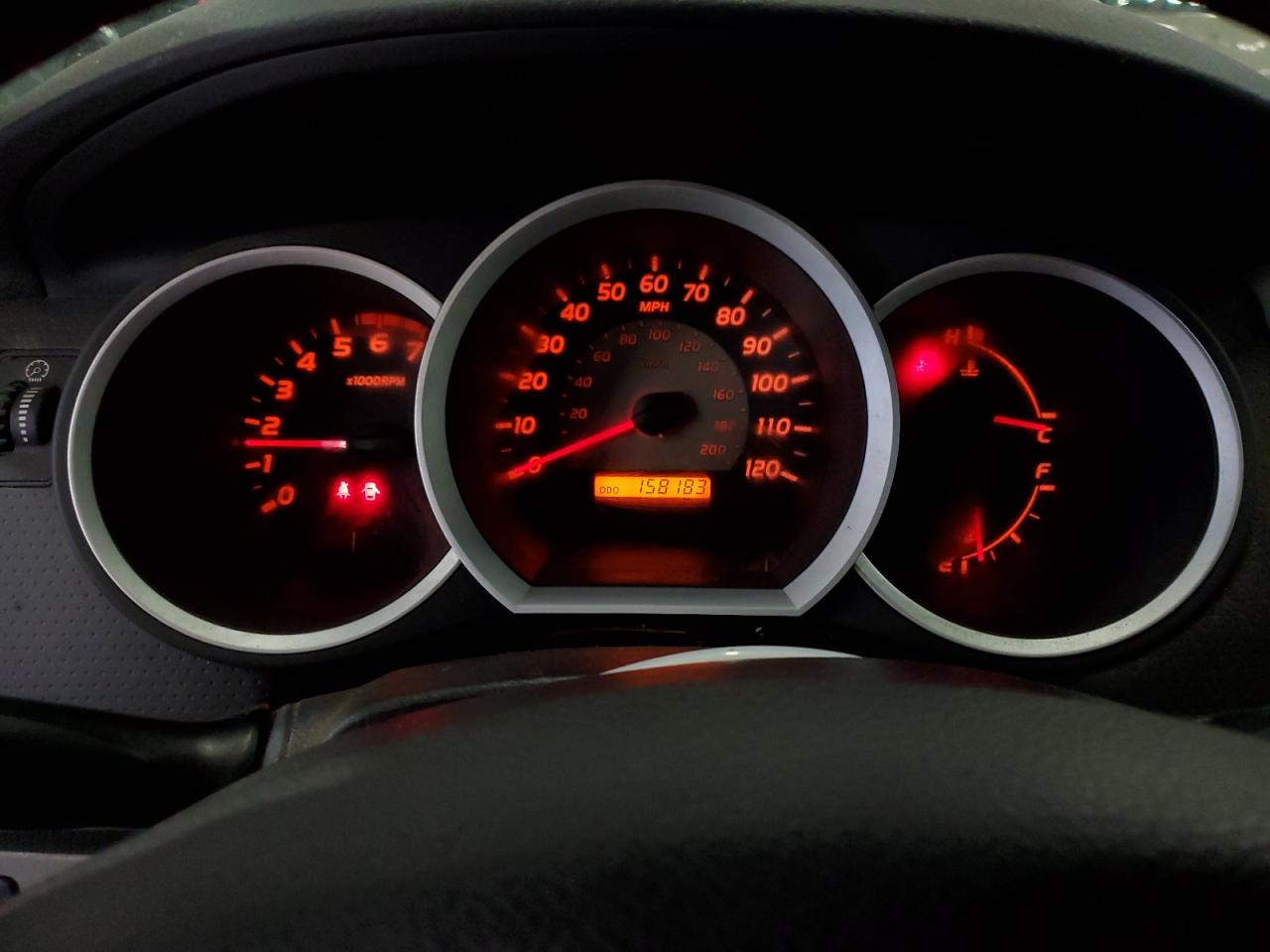 Toyota Tacoma Access Cab Image 13