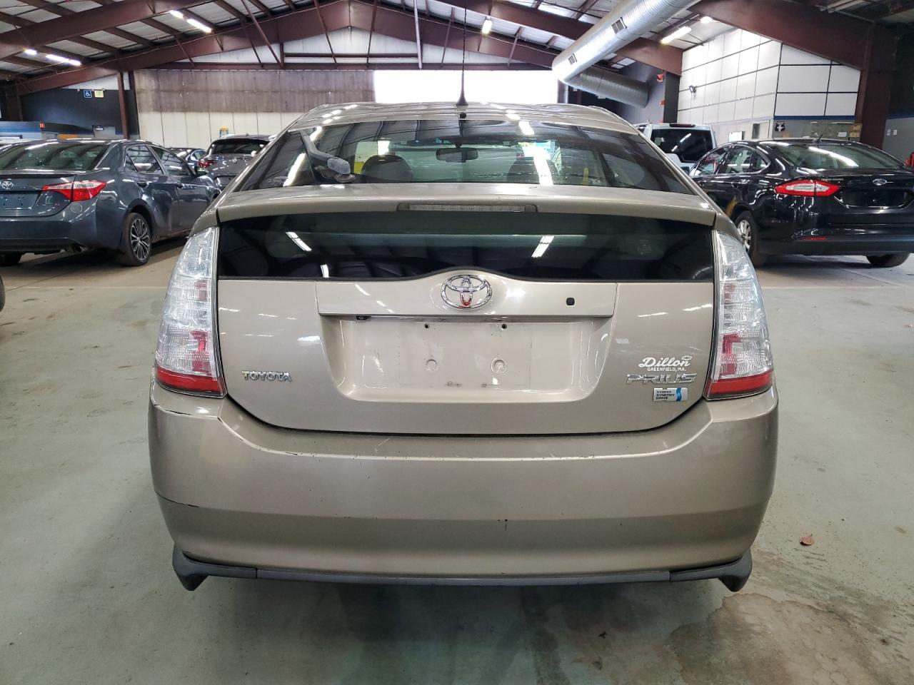 Toyota Prius Image 10