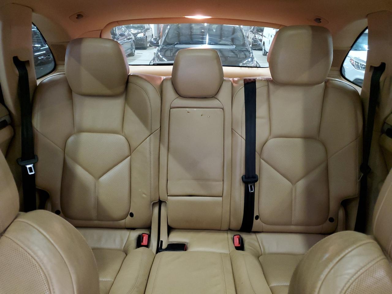 Pors Cayenne S Hybrid Image 11