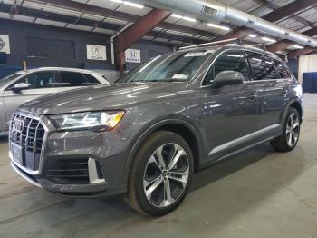  Salvage Audi Q7