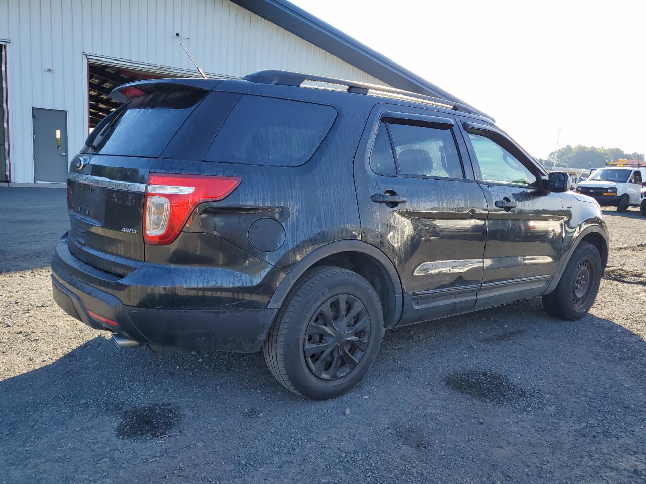 Ford Explorer Image 5