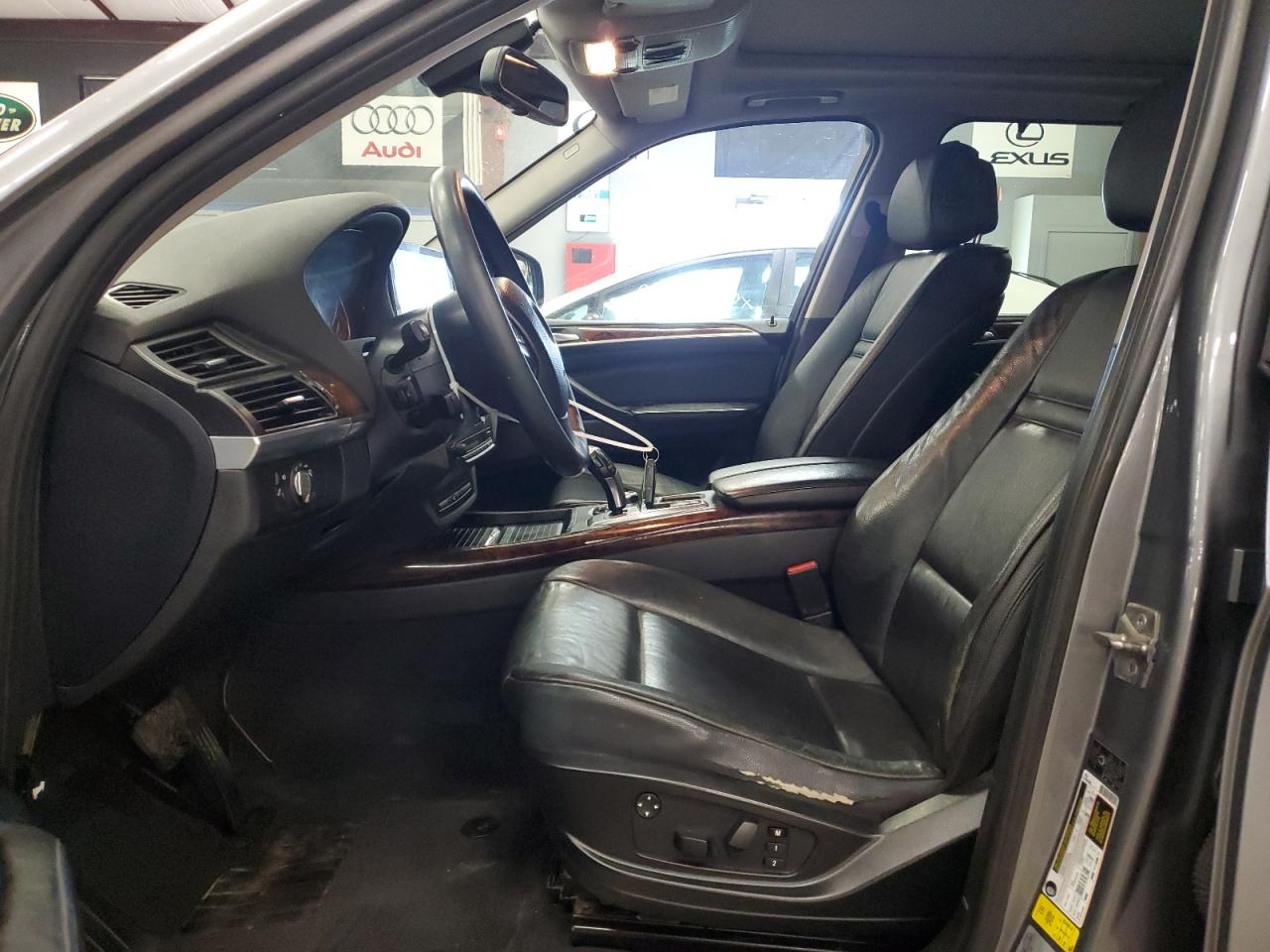 BMW X Series Xdrive30i Image 11