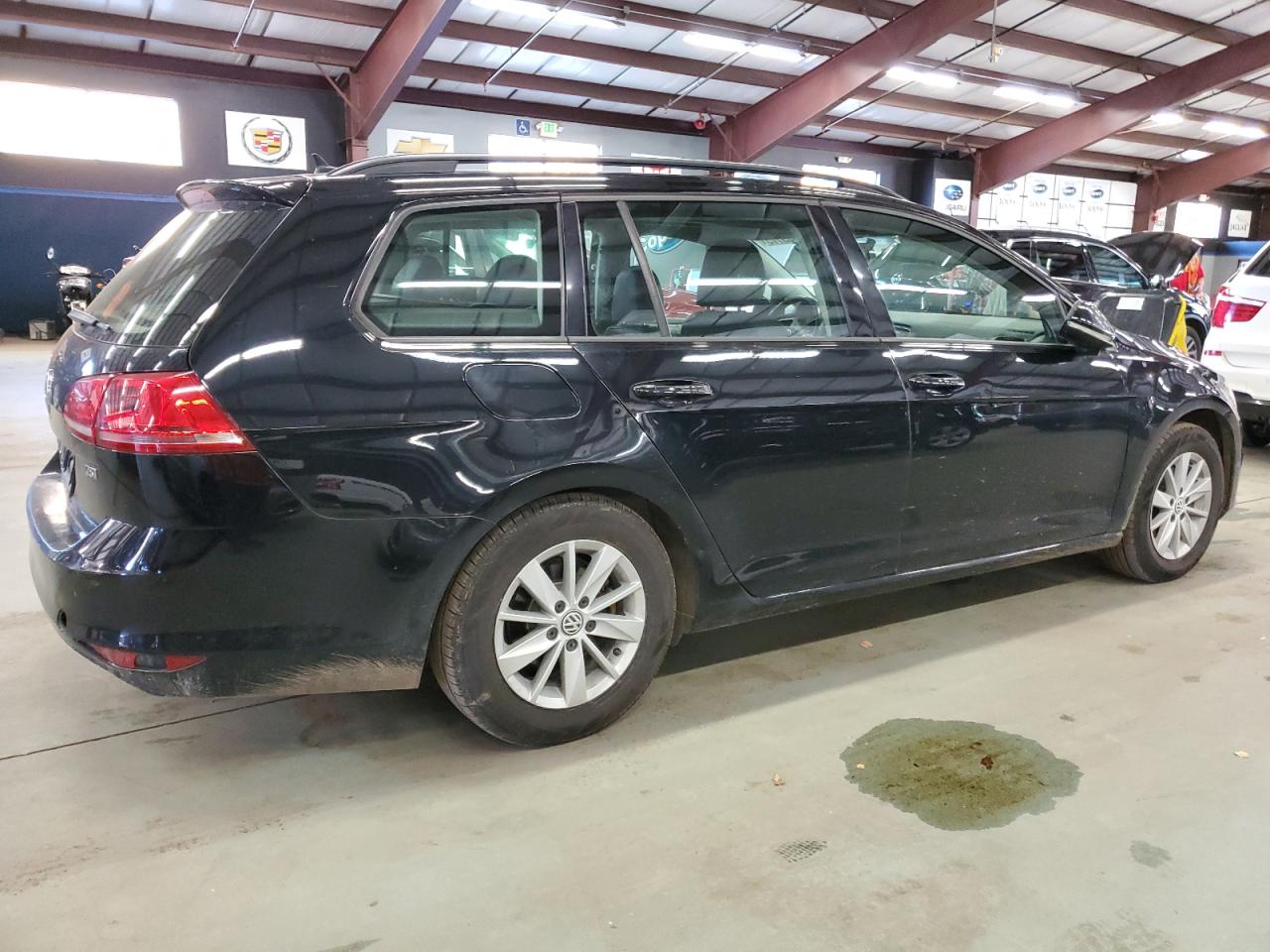 Volkswagen Golf S Image 9