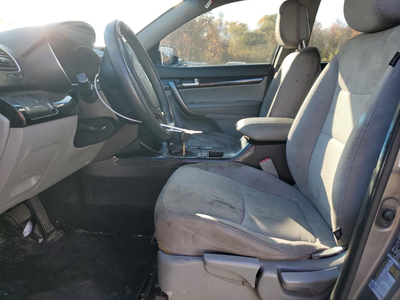 Kia Sorento Lx Image 9