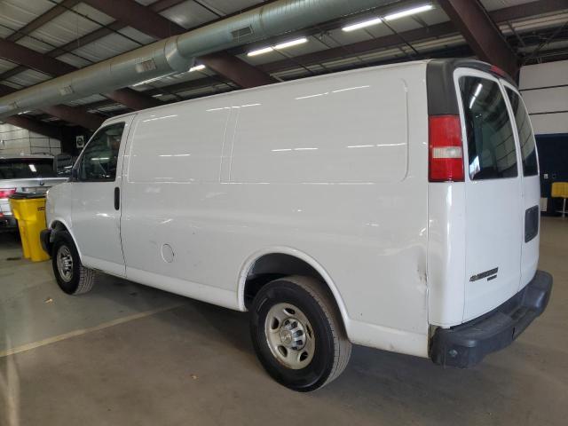 Chevrolet Express Image 2