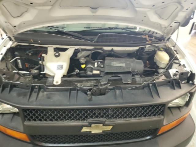 Chevrolet Express Image 9