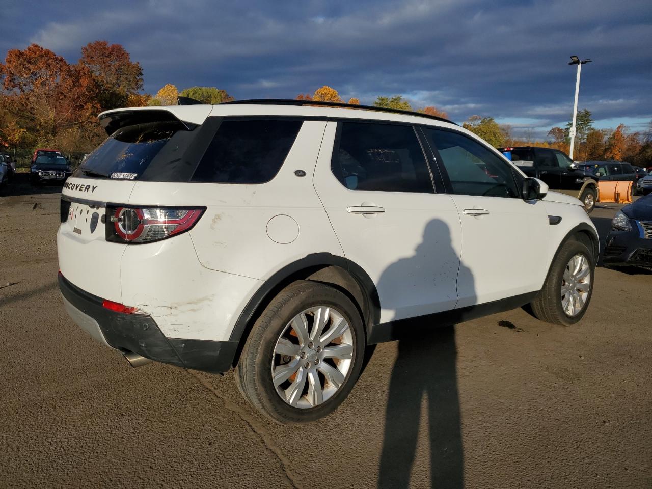 Land Rover Discovery Hse Luxury Image 2