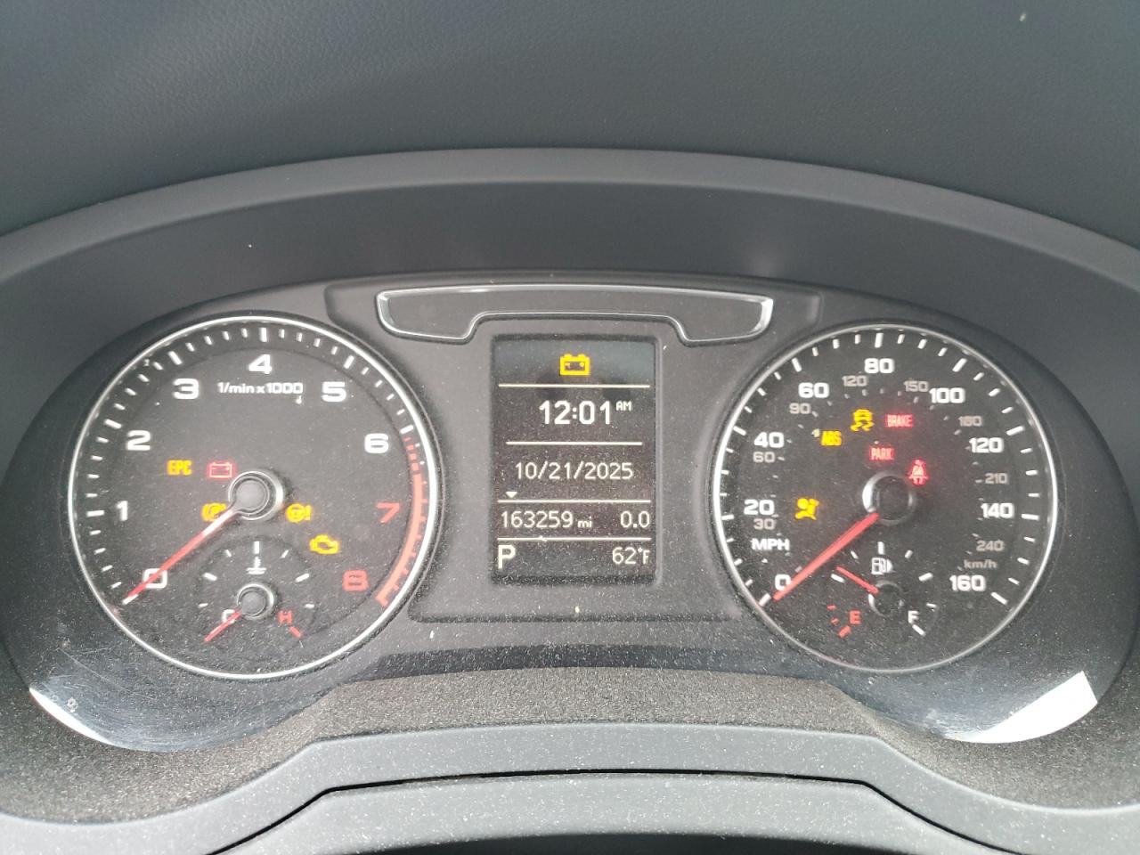 Audi Q3 Premium Image 9