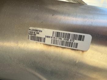  Salvage Sun Tracker Marine Trl