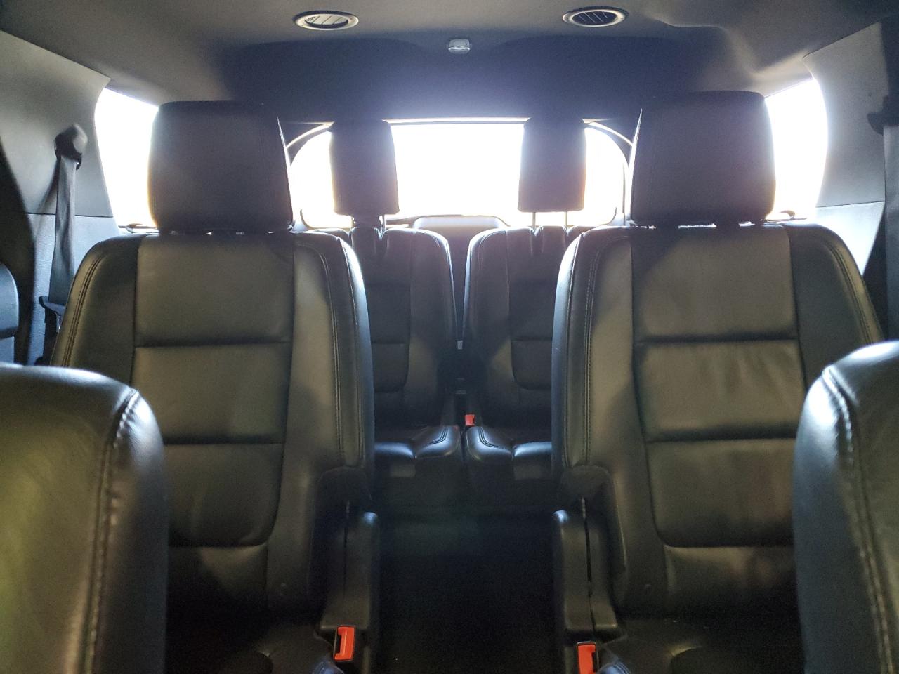 Ford Explorer Xlt Image 5