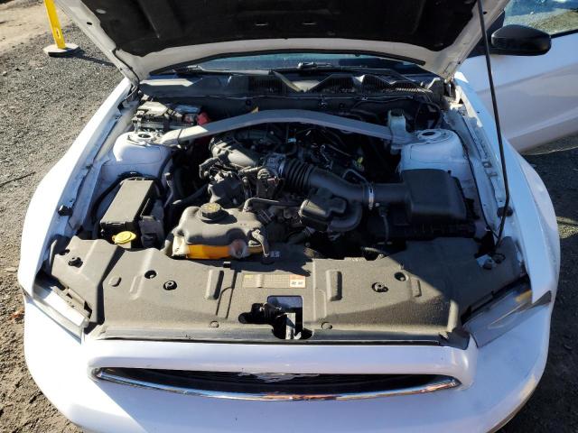 Ford Mustang Image 12