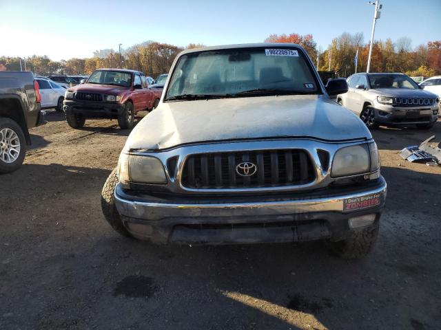 Toyota Tacoma Image 7