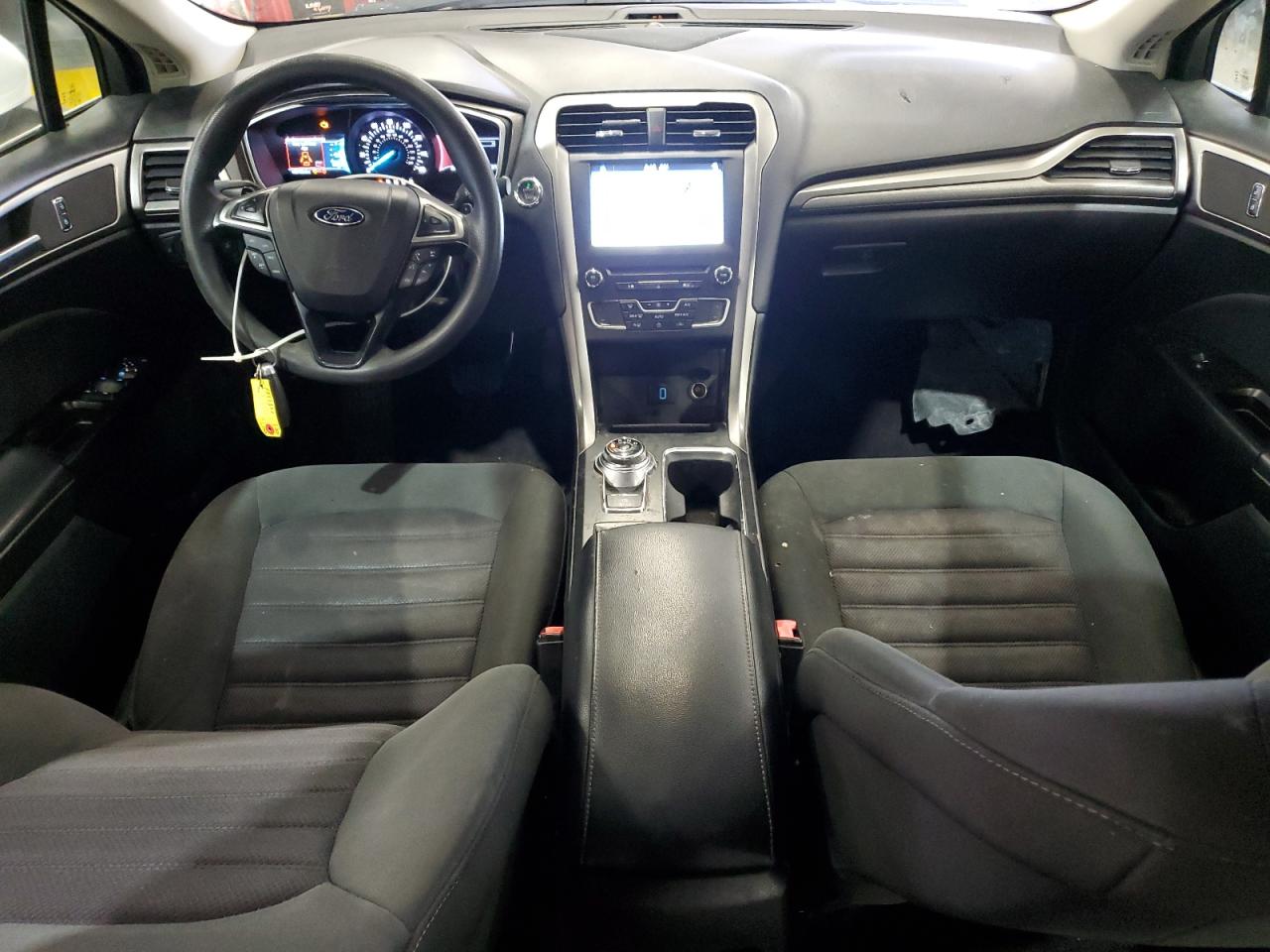 Ford Fusion Se Image 9