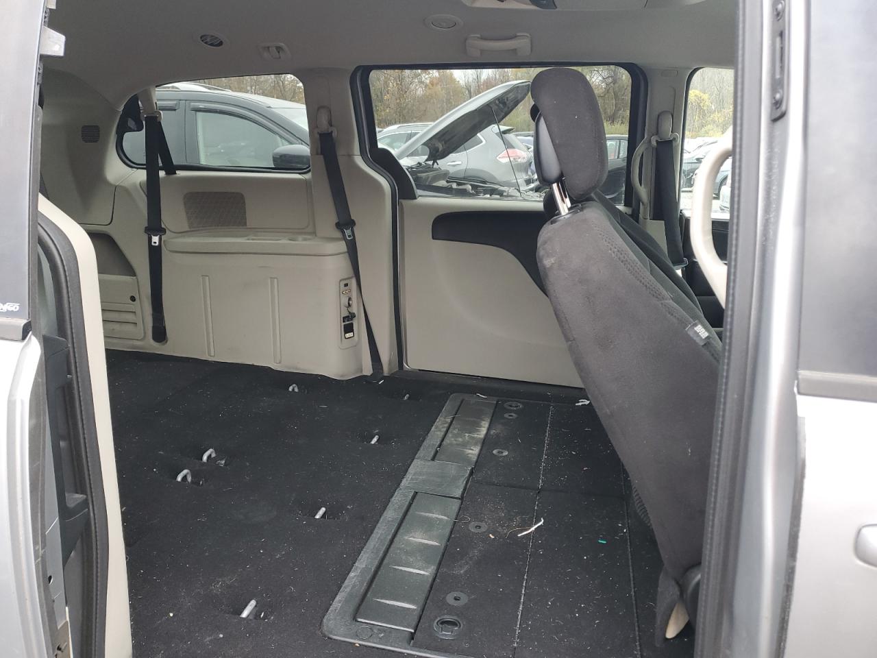 Dodge Caravan Sxt Image 2