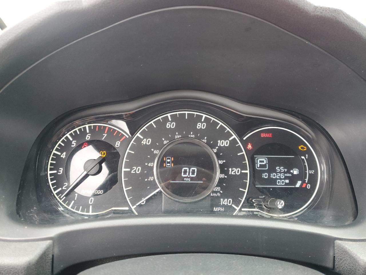 Nissan Versa S Image 9