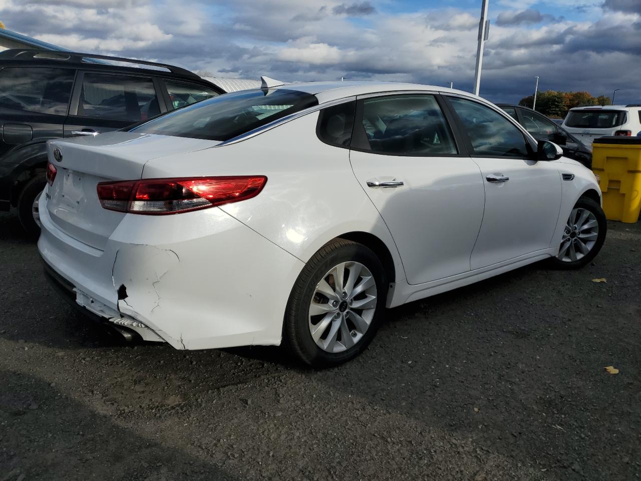 Kia Optima Lx Image 2