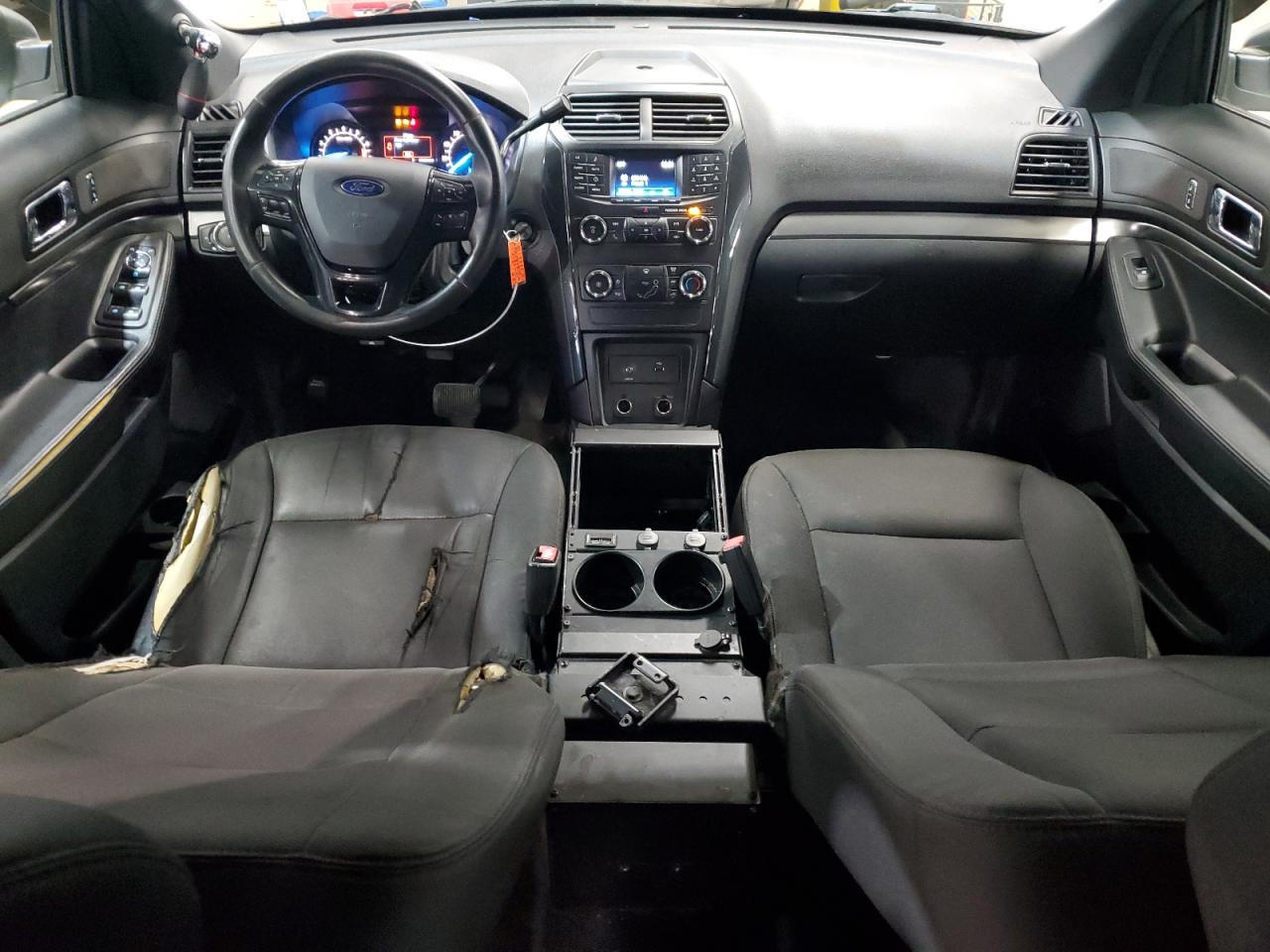 Ford Explorer Police Interceptor Image 11