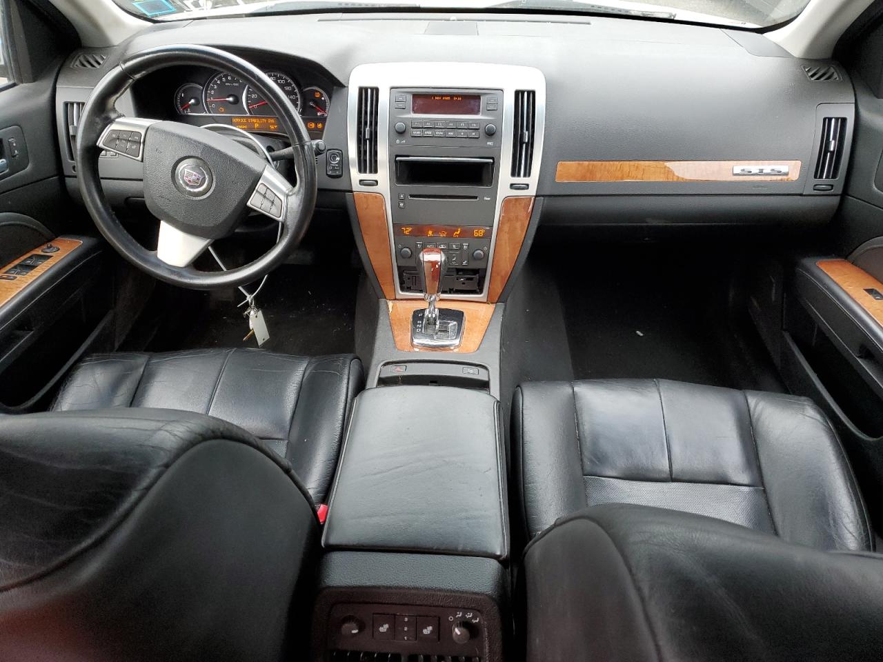 Cadillac STS Image 3