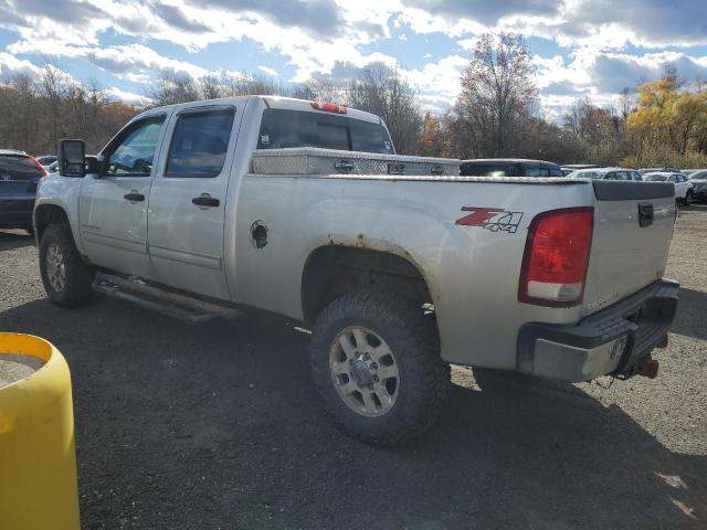 GMC Sierra K2500 Sle Image 2