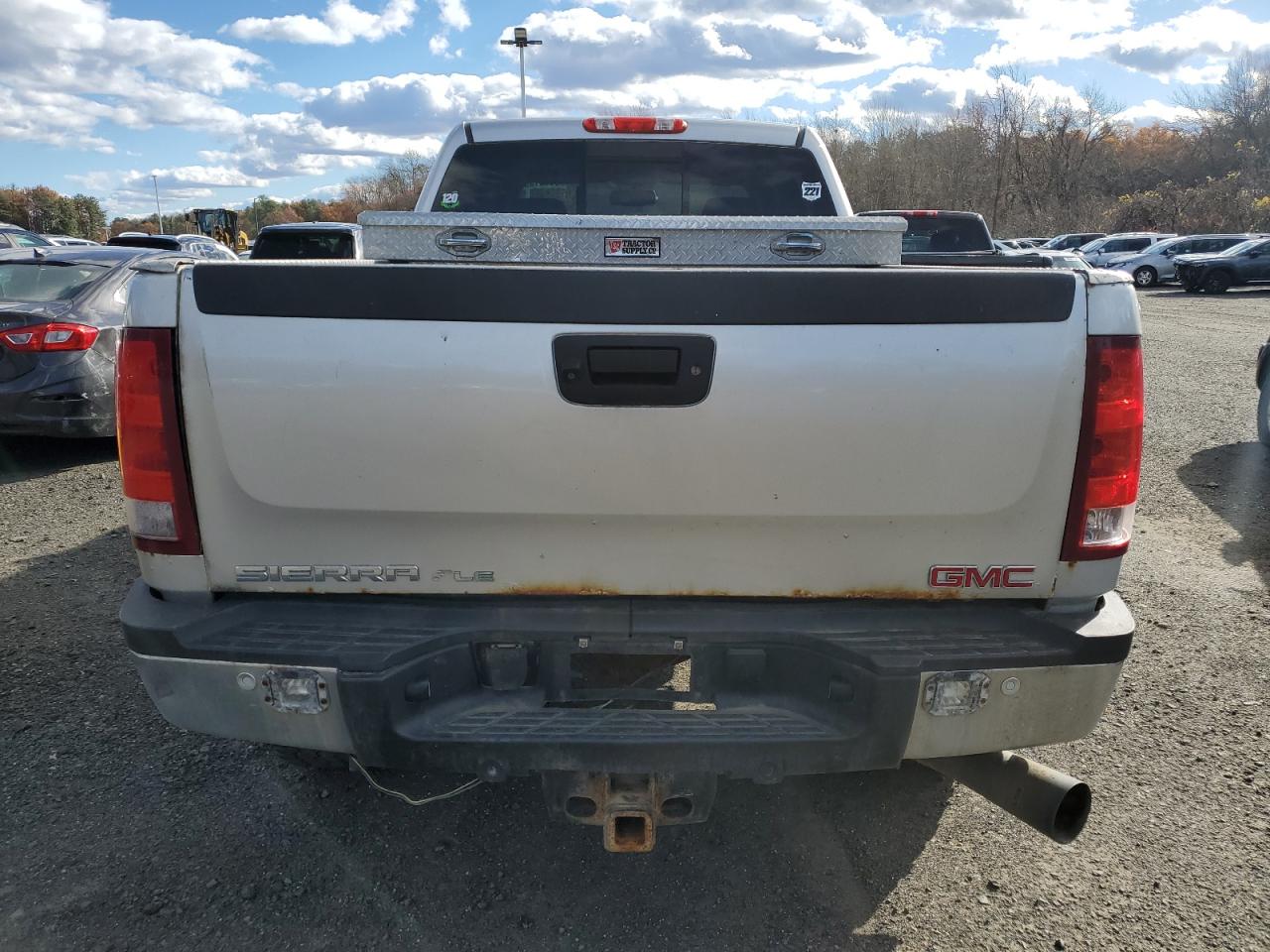 GMC Sierra K2500 Sle Image 3