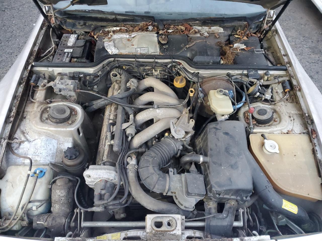 Porsche 944 Image 11