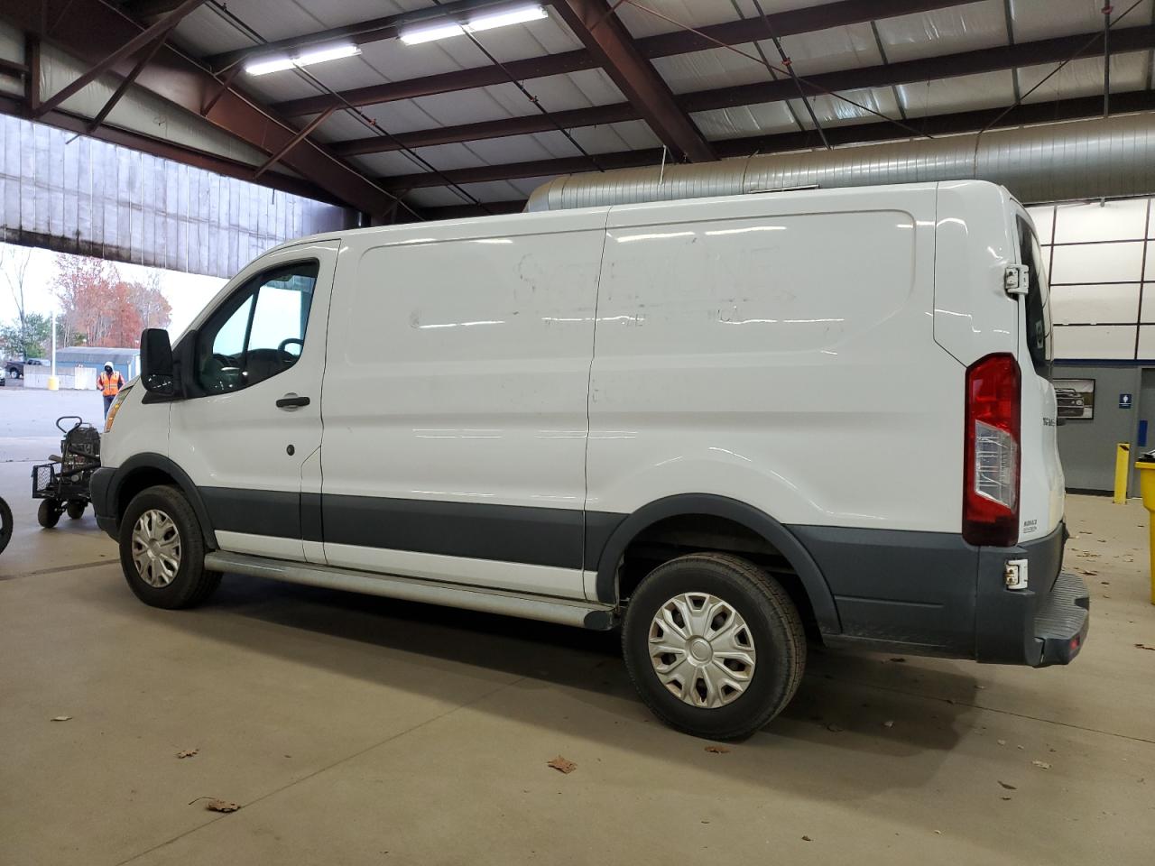 Ford Transit T-250 Image 10