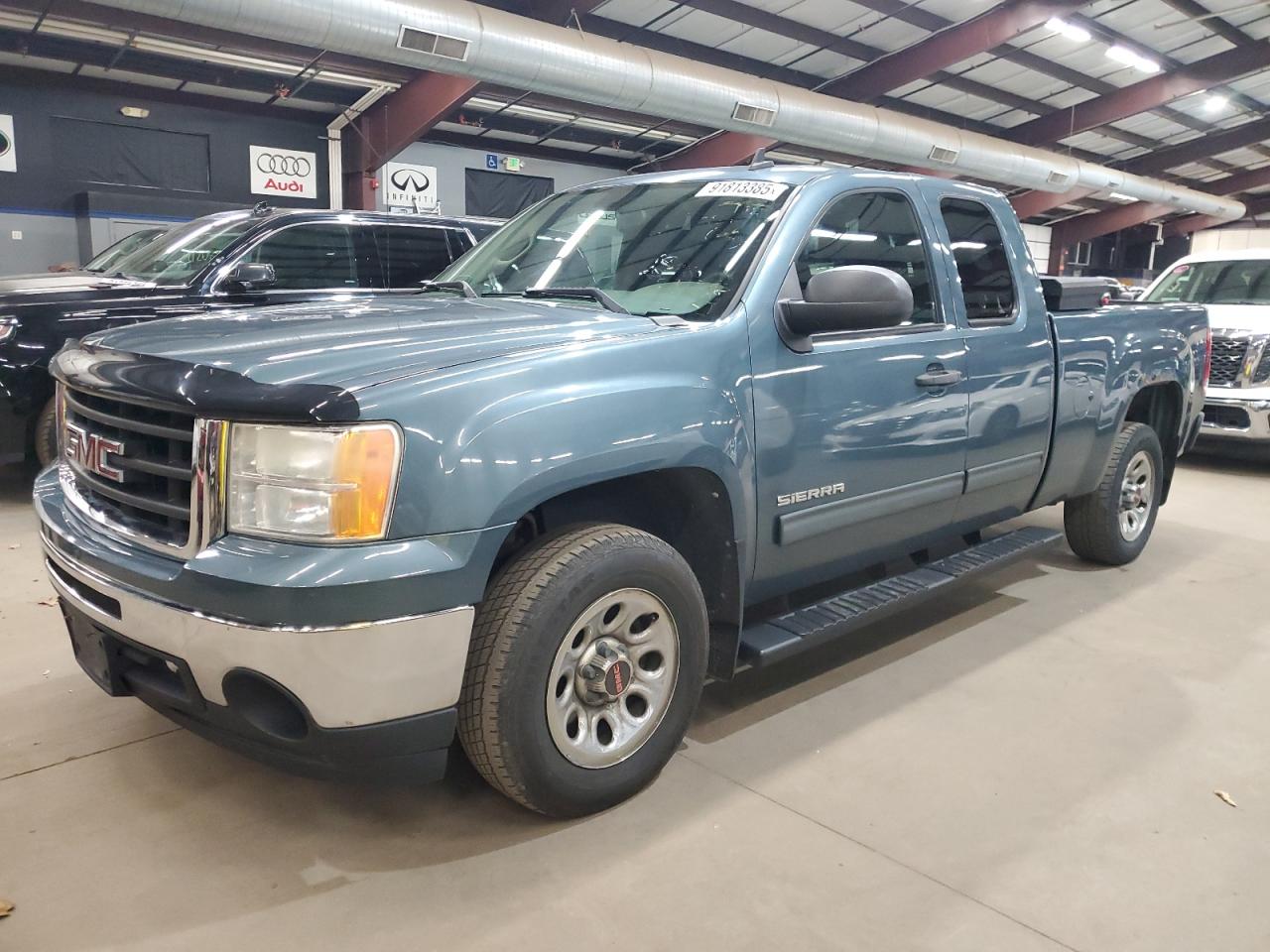 GMC Sierra C1500 Image 1