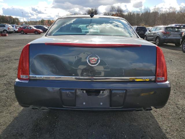 Cadillac DTS Premium Collection Image 9