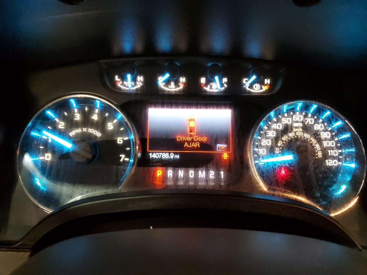 Ford F-150 Super Cab Image 9