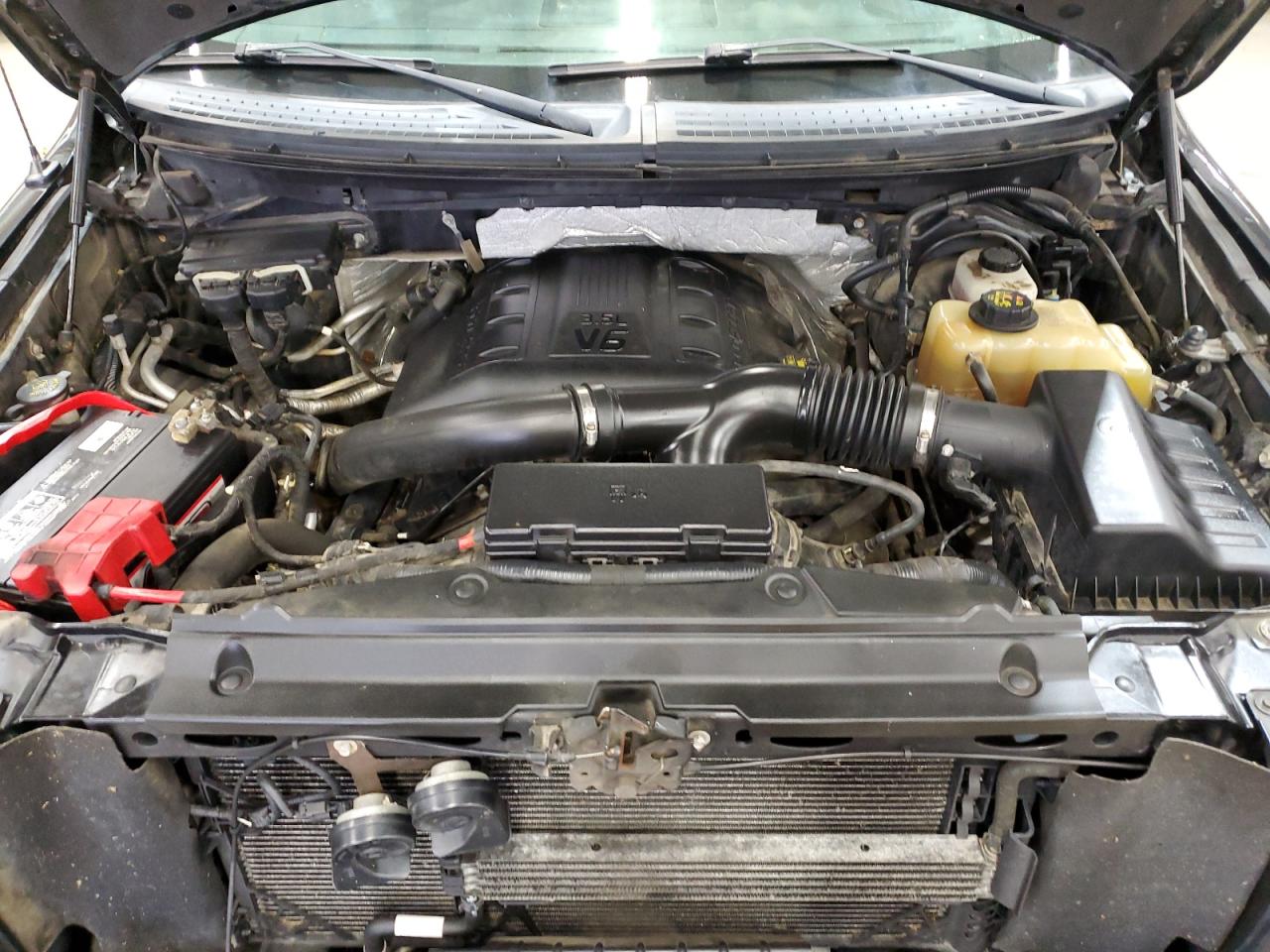 Ford F-150 Super Cab Image 11