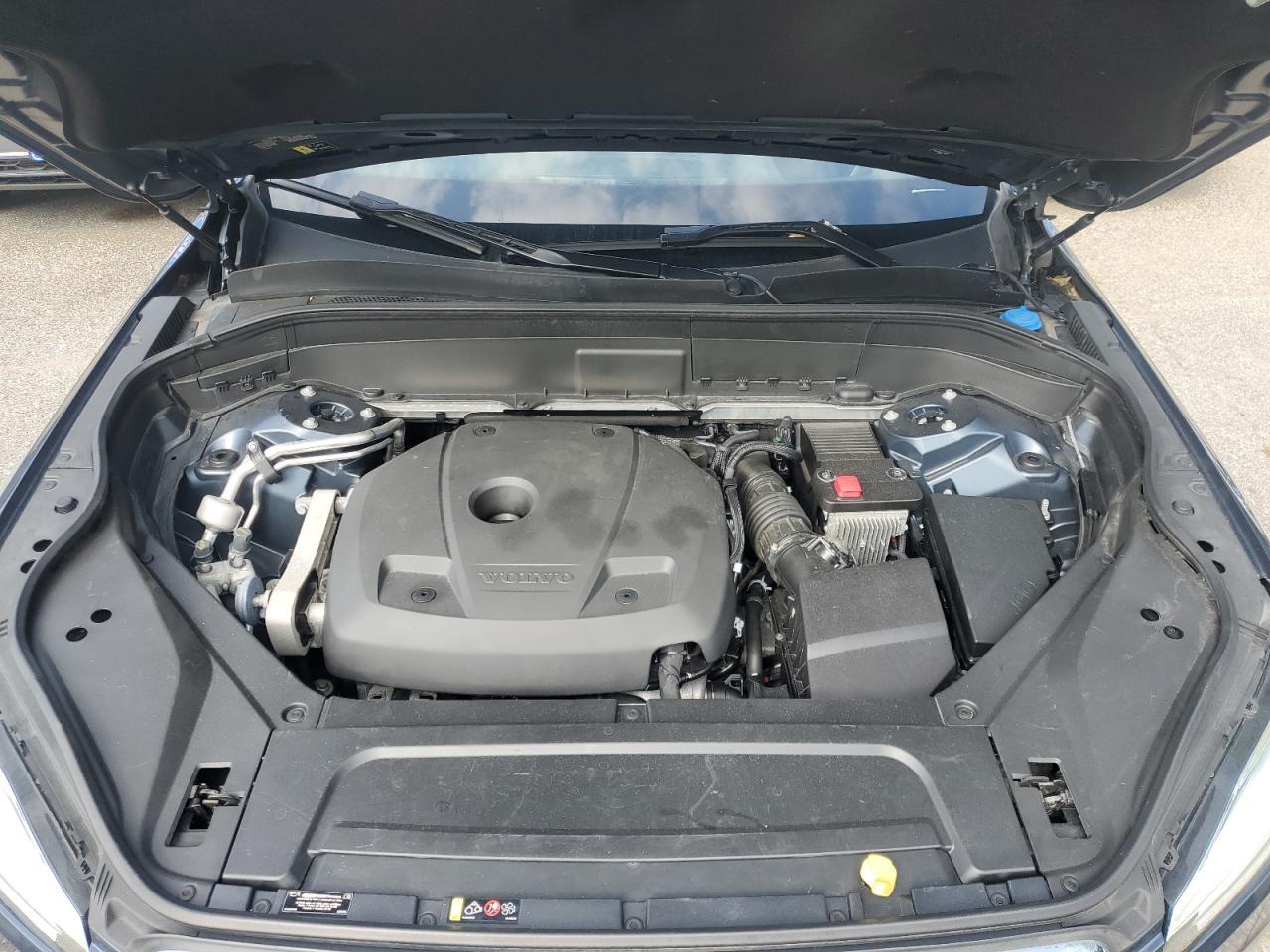 Volv XC90 T6 Momentum Image 10