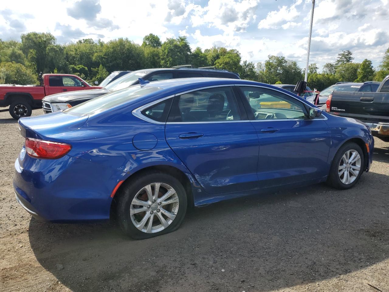 Chrysler 200 Limited Image 8