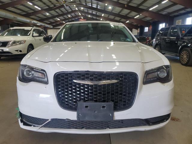 Chrysler 300 Touring Image 4